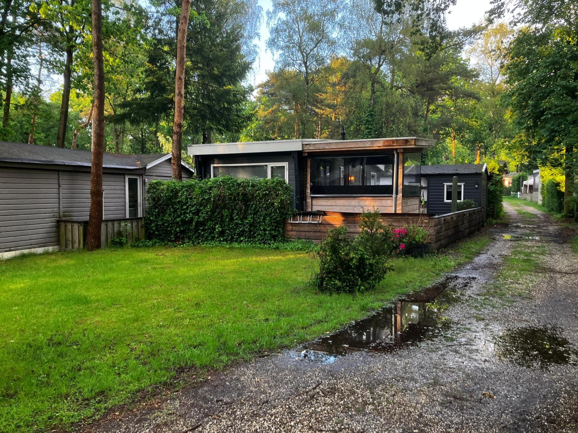 Chalet Bosrijk Midden In De Natuur-Eten&Drinken-Activiteiten-Ontspanning-En Nog Veel Meer Hoenderloo Εξωτερικό φωτογραφία