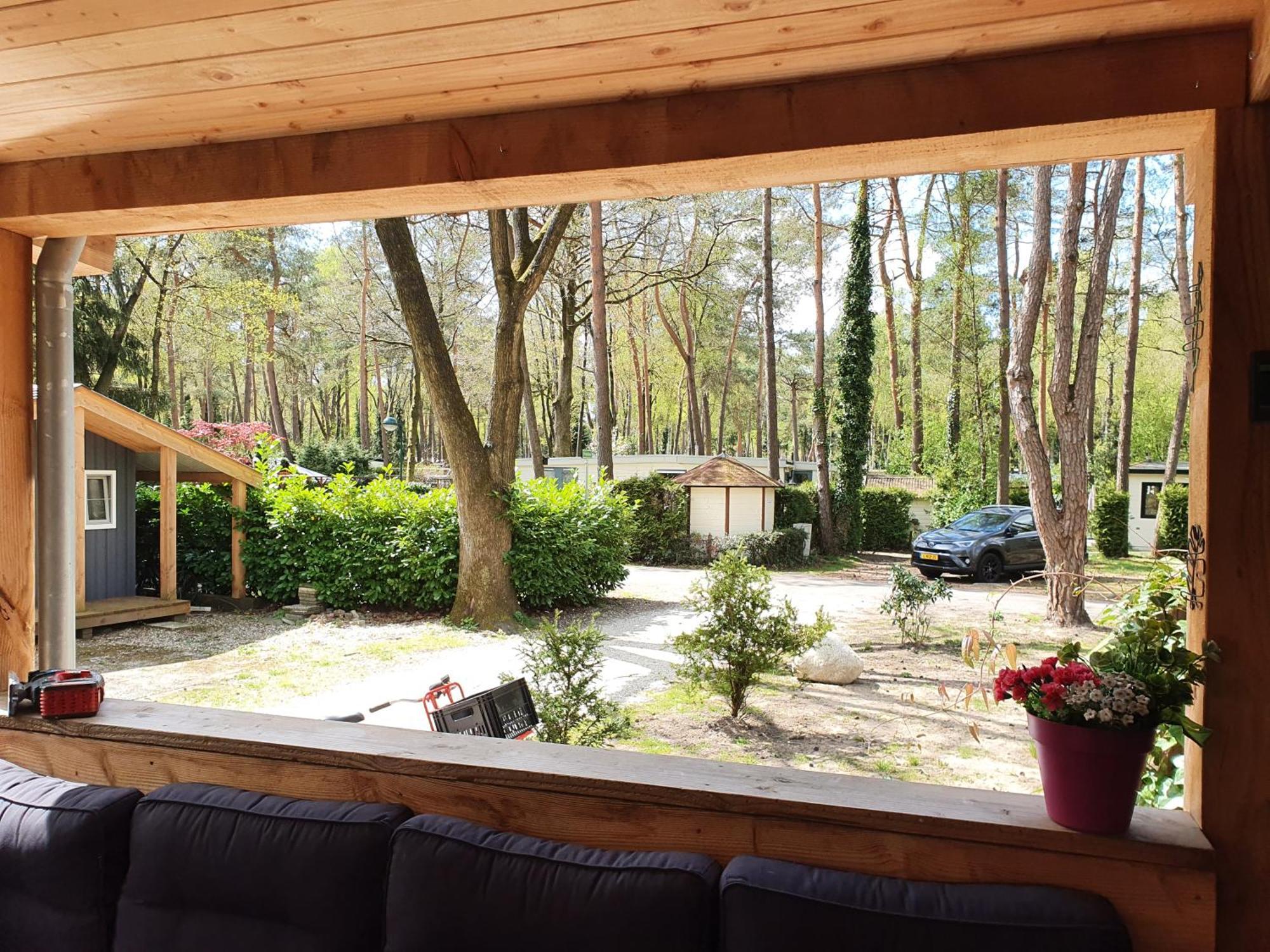 Chalet Bosrijk Midden In De Natuur-Eten&Drinken-Activiteiten-Ontspanning-En Nog Veel Meer Hoenderloo Εξωτερικό φωτογραφία